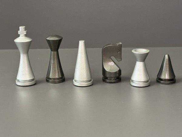 Schachfiguren in Metallikoptik, KH 80mm, gebleit